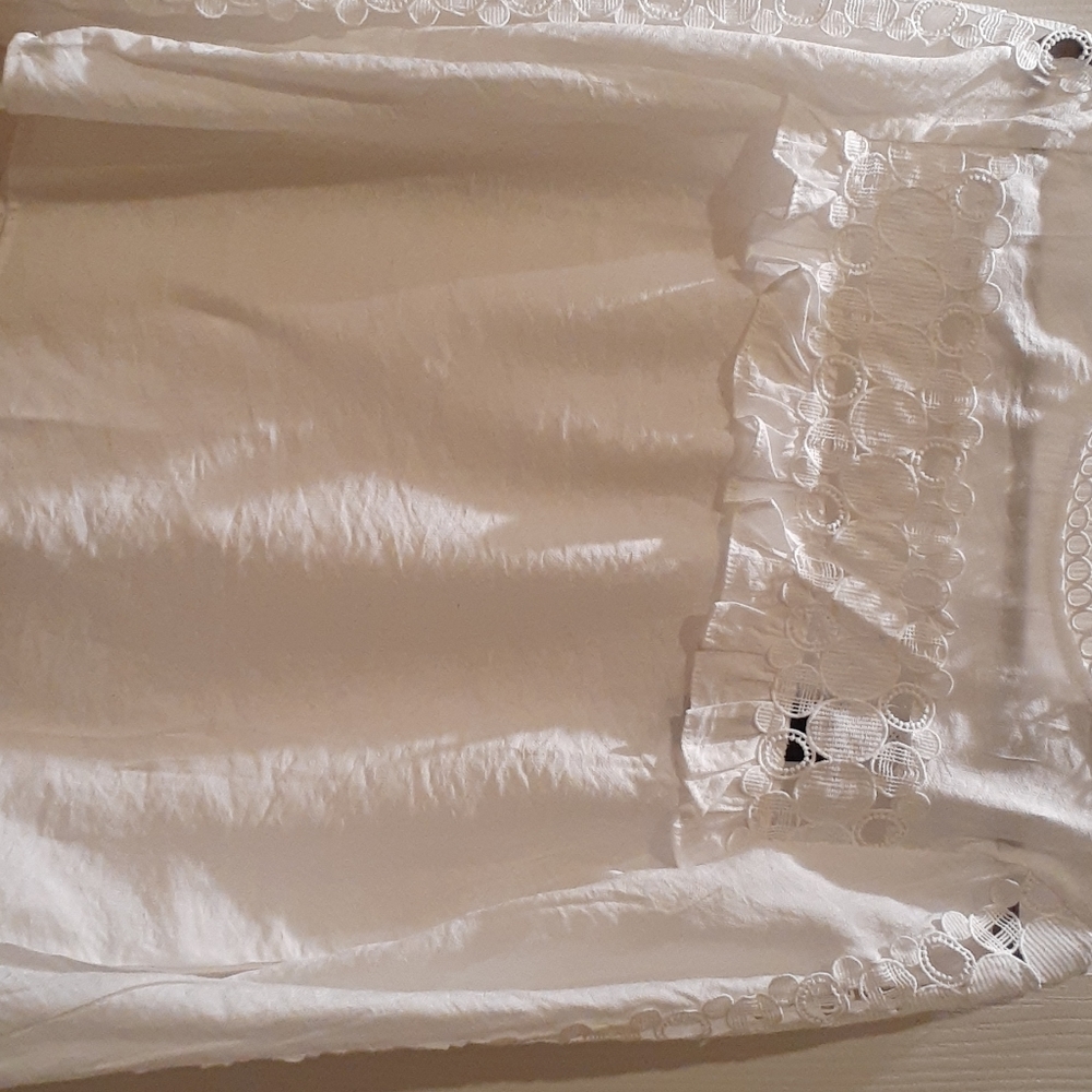 White bluse